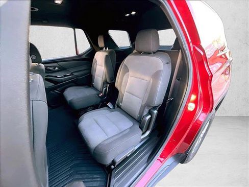 Used 2023 Chevrolet Traverse LT FWD image 28