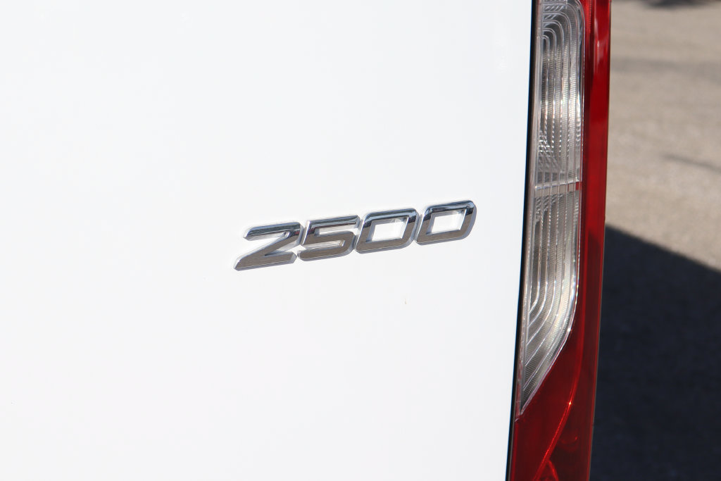 Used 2025 Mercedes-Benz Sprinter 2500 image 44