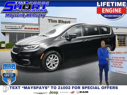 Used 2024 Chrysler Pacifica Touring-L