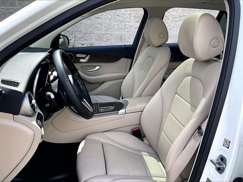 Certified 2022 Mercedes-Benz GLC 300 4MATIC image 27