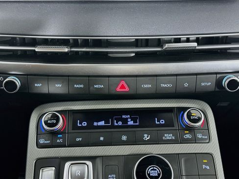 Used 2025 Hyundai Palisade SEL FWD image 24