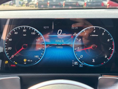 Used 2023 Mercedes-Benz GLB 250 image 16