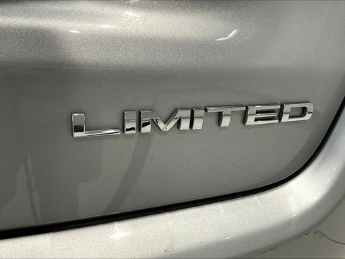 Used 2025 Jeep Compass Limited AWD/4WD image 24