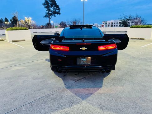 Used 2017 Chevrolet Camaro SS image 35