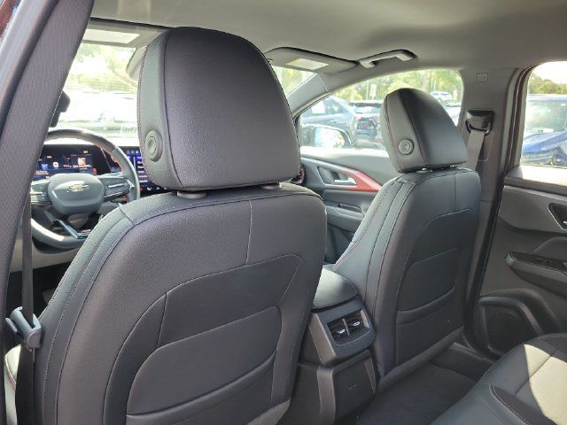 Certified 2024 Chevrolet Equinox EV RS FWD image 19