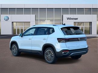 New 2026 Volkswagen Taos SE FWD video 3