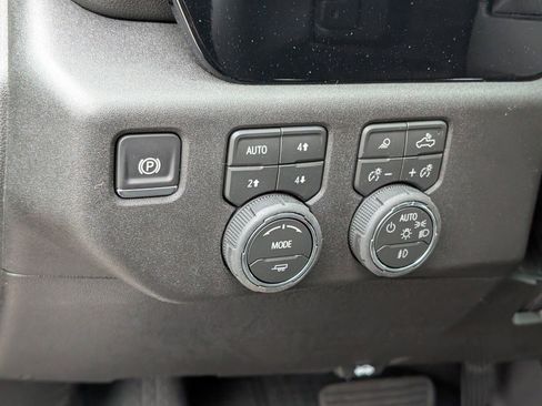 New 2026 Chevrolet Silverado 1500 RST w/ Dark Appearance Package image 19