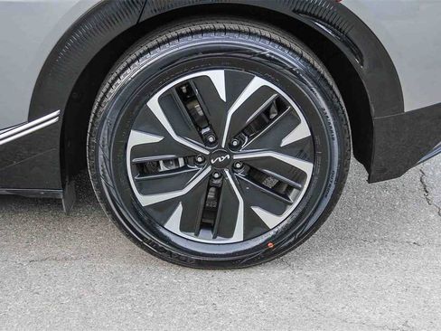 Used 2024 Kia EV6 Wind image 10
