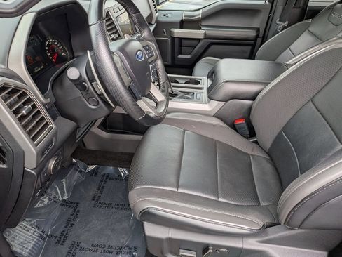 Used 2019 Ford F150 Raptor w/ Equipment Group 802A Luxury AWD/4WD image 17