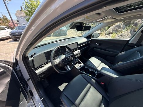 Used 2024 Hyundai Kona Limited FWD image 15