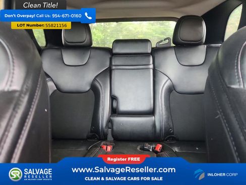 Used 2019 Jeep Cherokee Latitude Plus w/ Comfort/Convenience Group FWD image 13