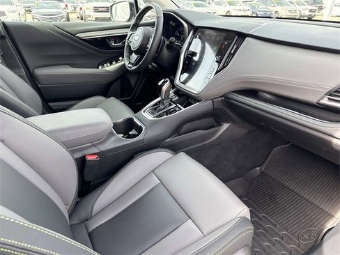 Used 2025 Subaru Outback Onyx Edition XT image 18