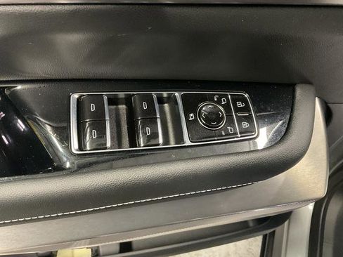 Used 2026 Cadillac Vistiq Sport image 10