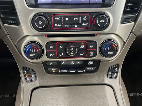 Used 2015 GMC Yukon XL Denali w/ Premium Package image 16