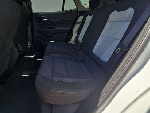 Used 2025 Chevrolet Trax LS image 26
