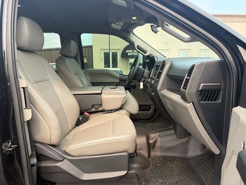 Used 2022 Ford F250 XL w/ STX Appearance Package AWD/4WD image 4