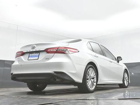 Used 2018 Toyota Camry XLE FWD image 47