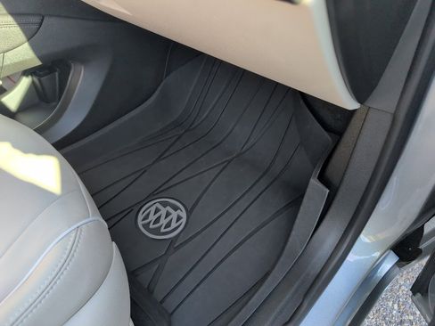 Used 2023 Buick Enclave Avenir w/ Avenir Technology Package image 12