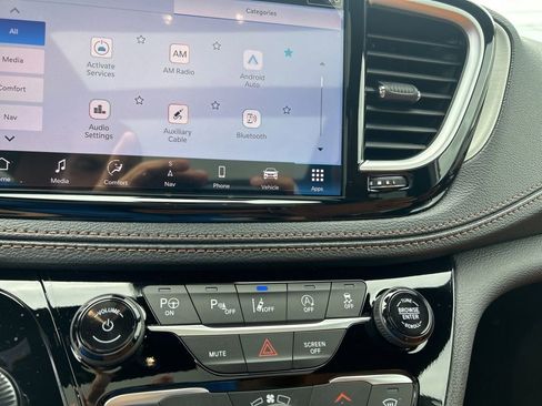 New 2025 Chrysler Pacifica Pinnacle w/ Trailer Tow Group image 43