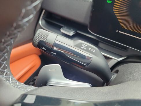New 2026 Kia Carnival EX FWD image 29