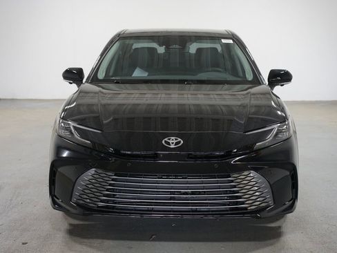 New 2026 Toyota Camry XLE FWD image 2