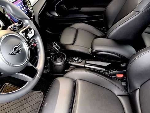 Certified 2023 MINI Cooper S FWD image 19