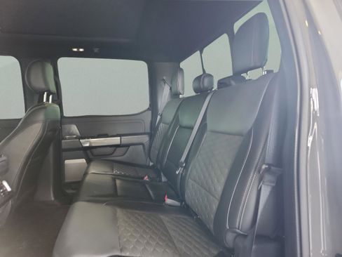 Certified 2021 Ford F150 XLT w/ Equipment Group 302A High image 18