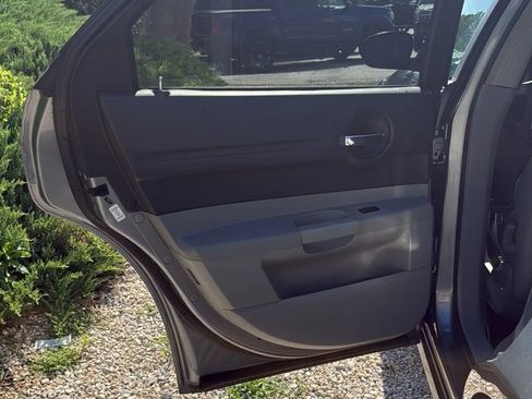 Used 2006 Dodge Magnum R/T RWD image 33
