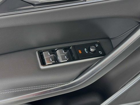 New 2026 Jaguar F-PACE R-Dynamic S image 18