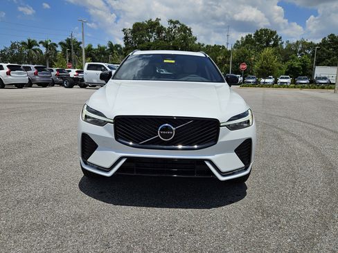 New 2026 Volvo XC60 B5 Core w/ Protection Package image 2