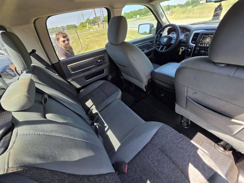 Used 2016 RAM 1500 Lone Star RWD image 6