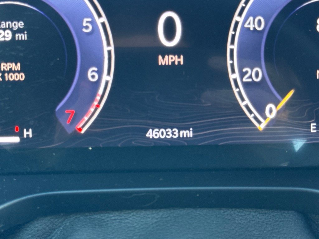 Used 2023 Jeep Grand Cherokee Altitude AWD/4WD image 18