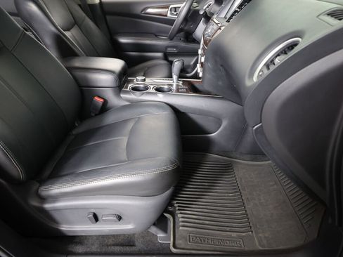 Used 2014 Nissan Pathfinder SL image 27