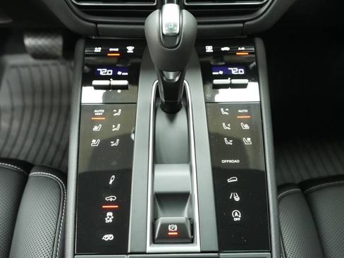 New 2026 Porsche Macan S AWD/4WD image 23