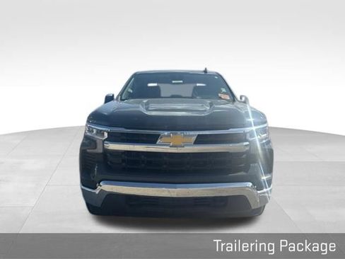 Used 2025 Chevrolet Silverado 1500 LT AWD/4WD image 3