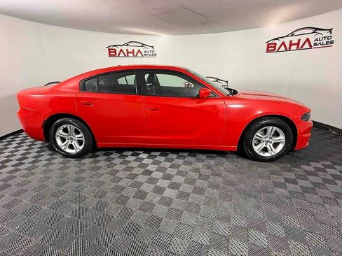 Used 2021 Dodge Charger SXT w/ Leather Interior Group RWD image 14