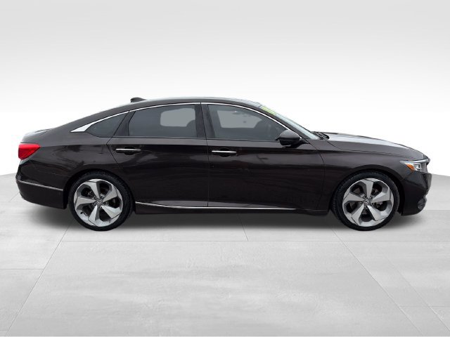 Used 2018 Honda Accord Touring image 8