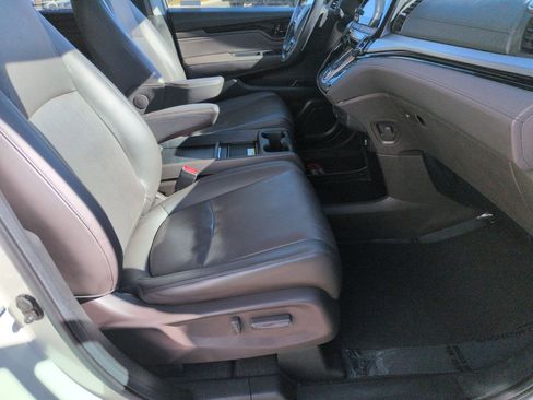 Used 2018 Honda Odyssey Elite image 34