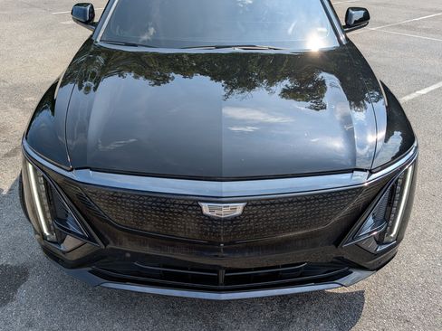 Used 2024 Cadillac Lyriq Sport RWD image 12