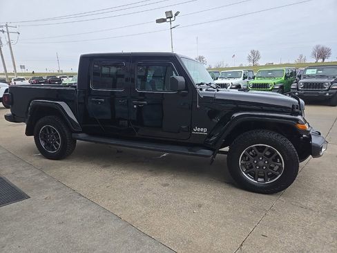 Used 2021 Jeep Gladiator Overland w/ Popular Equipment Package image 12