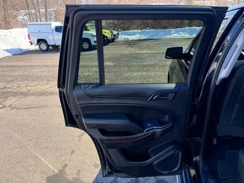 Used 2018 Chevrolet Tahoe LT w/ LT Midnight Edition image 18