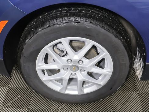 Used 2024 Chevrolet Equinox LS w/ Driver Confidence II Package image 15