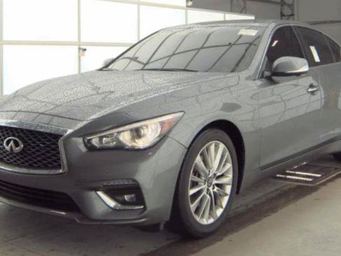 Used 2021 INFINITI Q50 Luxe RWD image 2