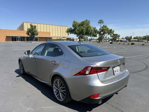 Used 2014 Lexus IS 250 w/ Navigation Package RWD image 5