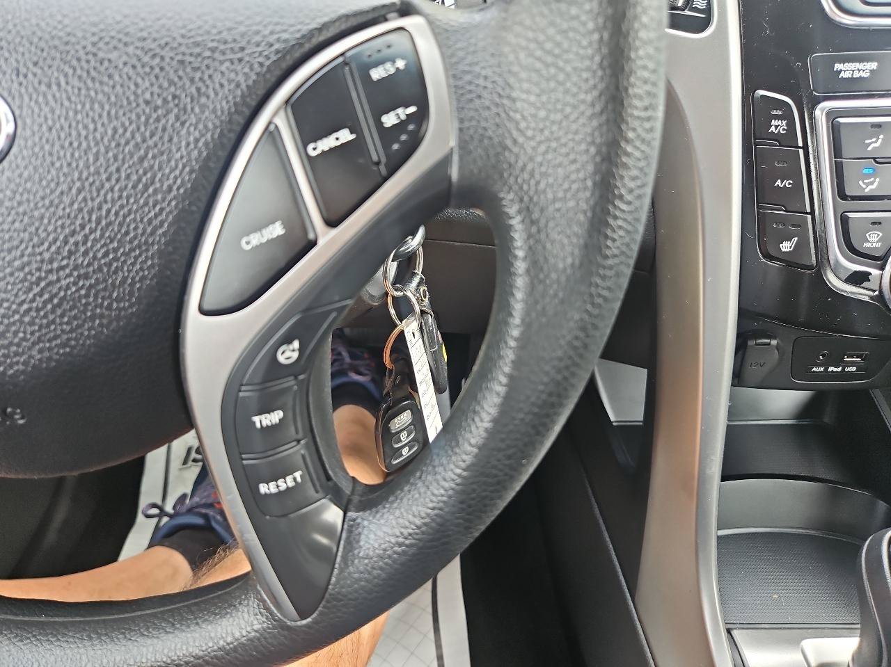 Used 2013 Hyundai Elantra GT FWD image 26