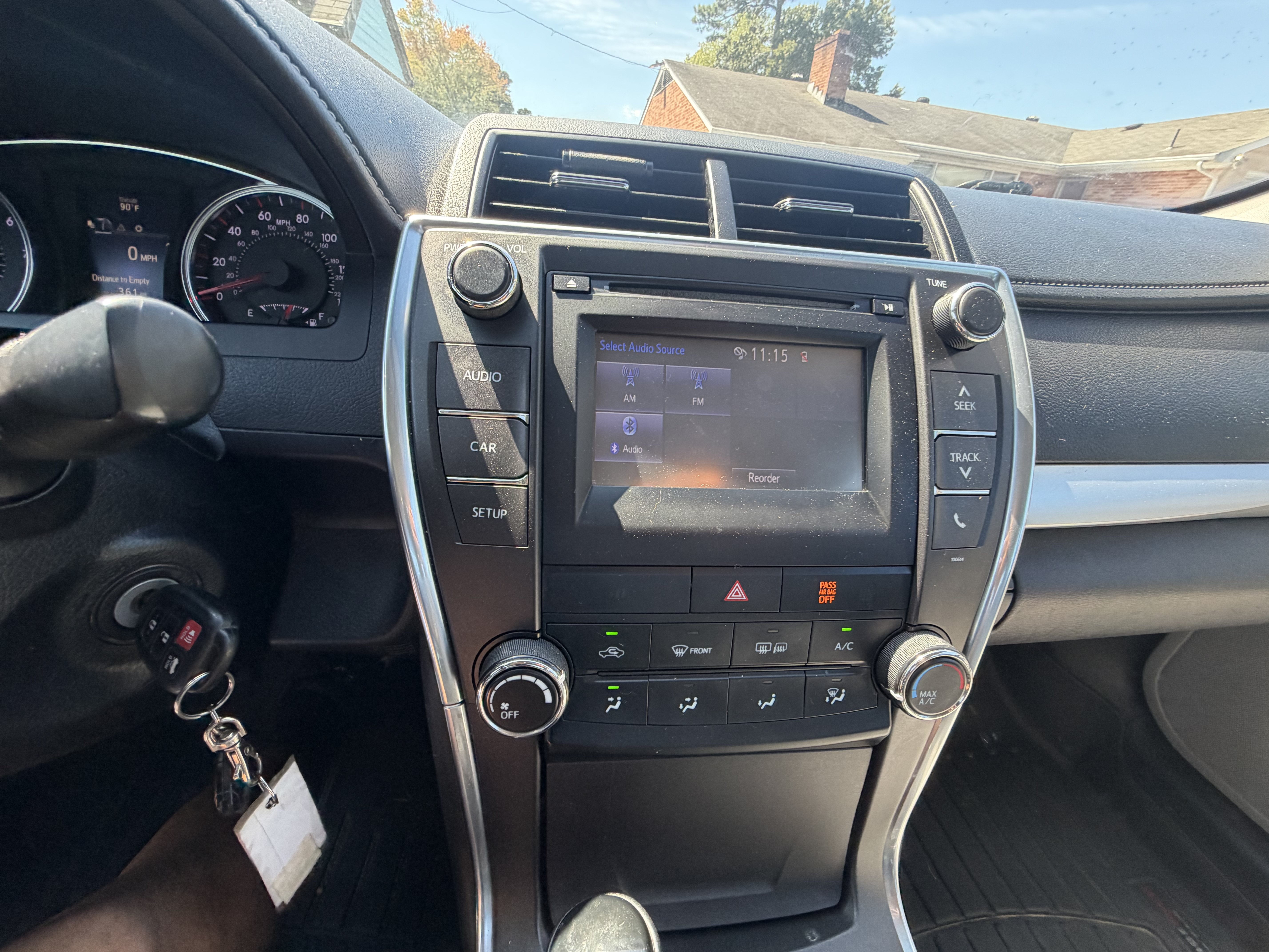Used 2017 Toyota Camry SE FWD image 16