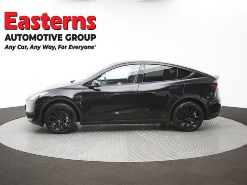 Used 2023 Tesla Model Y Long Range AWD/4WD image 54