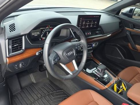 Used 2023 Audi Q5 2.0T Premium Plus w/ Premium Plus Package image 12