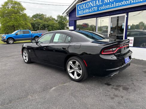 Used 2018 Dodge Charger R/T RWD image 7