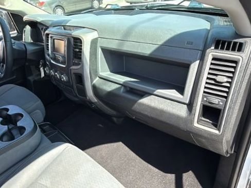 Used 2018 RAM 1500 Express w/ Express Value Package RWD image 40